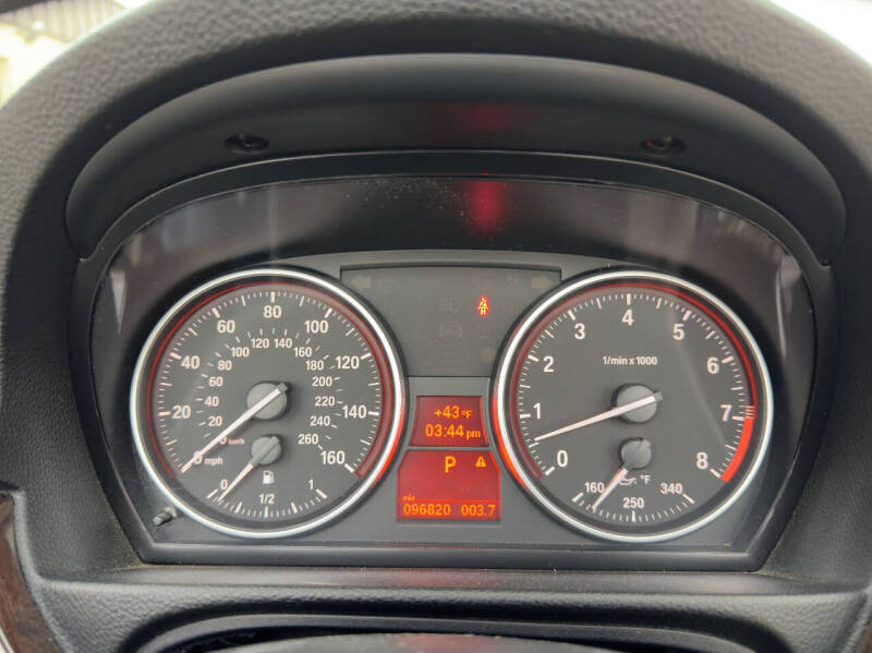 2011 BMW 3 Series 328i