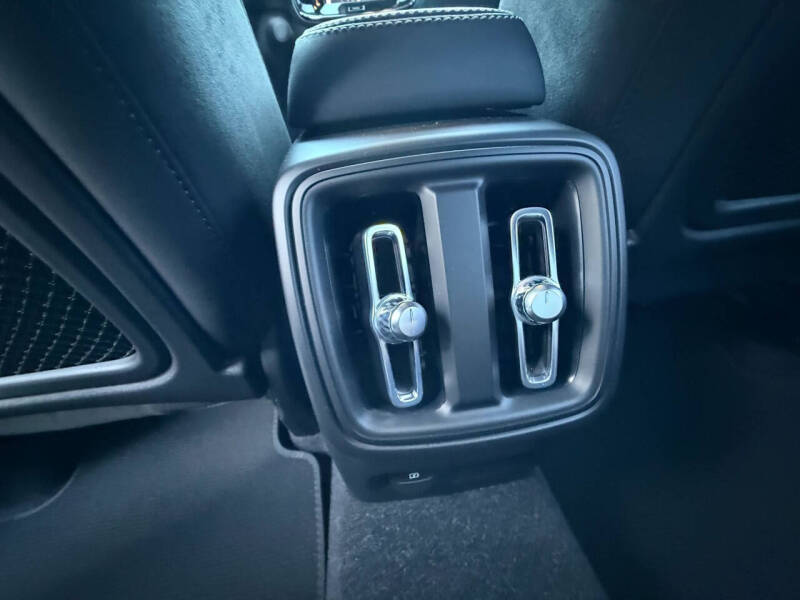 2023 Volvo XC40 Recharge Twin Plus