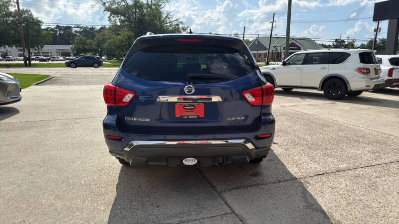 2017 Nissan Pathfinder Platinum