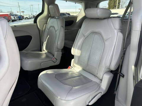 2021 Chrysler Pacifica Touring L