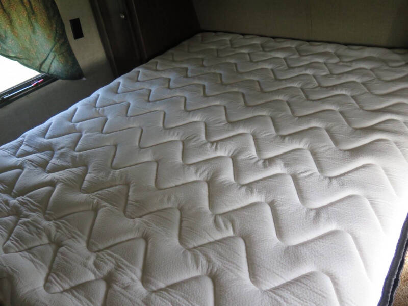 2017 Keystone RV HIDEOUT 27DBS