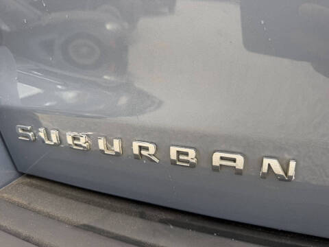 2016 Chevrolet Suburban LS