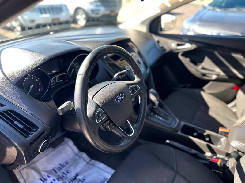 2017 Ford Focus SE