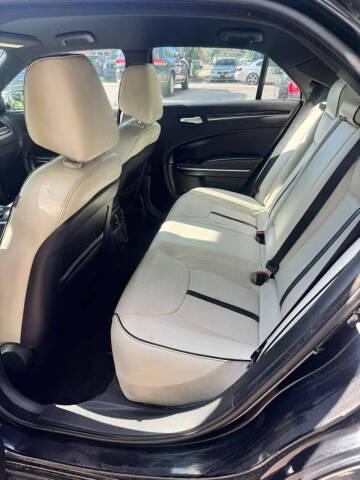 2014 Chrysler 300