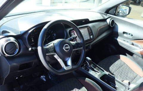 2023 Nissan Kicks SR