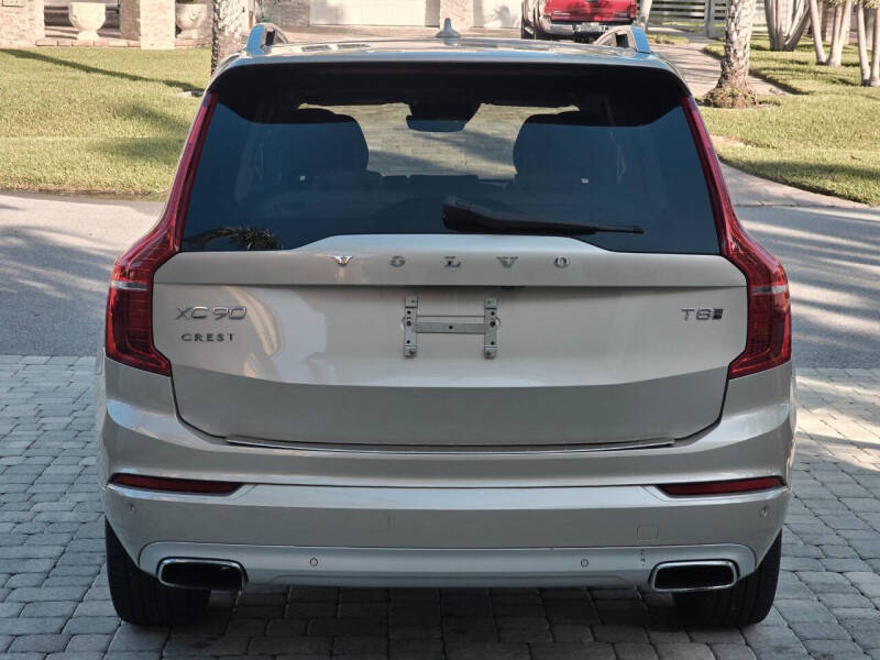 2016 Volvo XC90 T8 eAWD Momentum