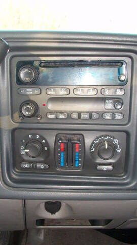 2005 Chevrolet Avalanche 1500 LS