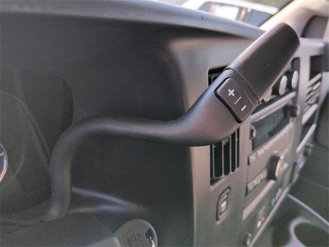 2025 Chevrolet Express 2500