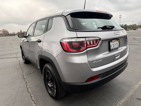 2018 Jeep Compass Sport