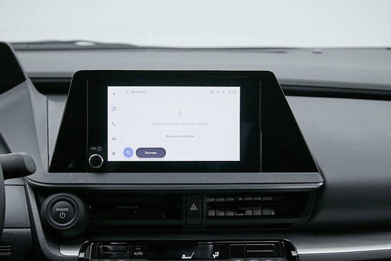 2025 Toyota Prius LE