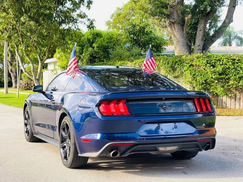 2020 Ford Mustang EcoBoost