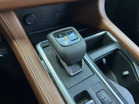 2022 Nissan Pathfinder Platinum