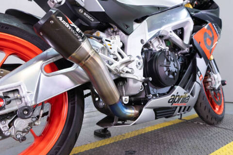 2017 Aprilia RSV4