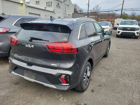 2022 Kia Niro Plug-In Hybrid LXS