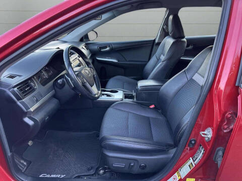 2014 Toyota Camry SE