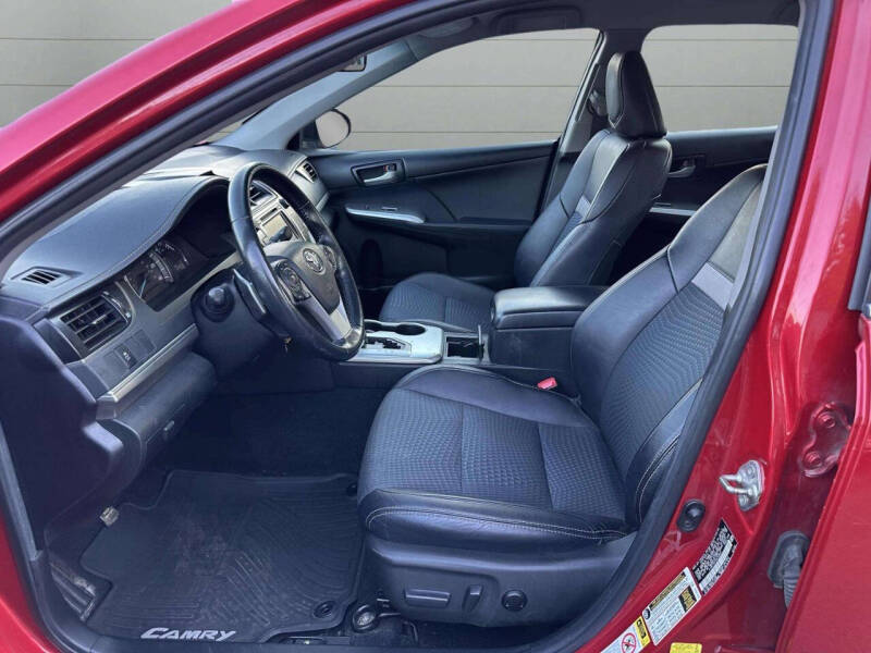 2014 Toyota Camry SE