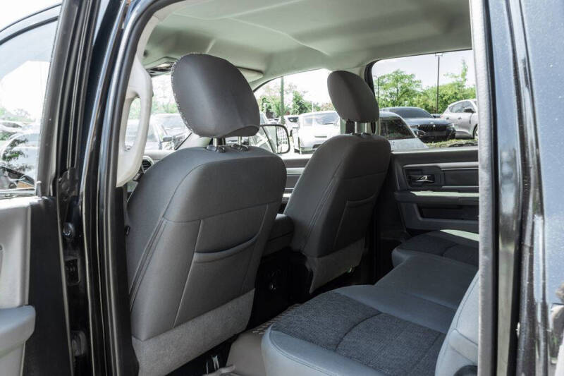 2016 RAM 1500 SLT
