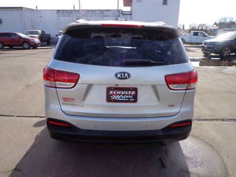 2016 Kia Sorento LX