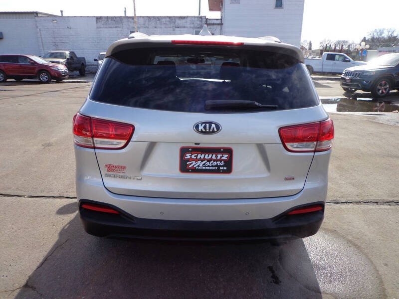 2016 Kia Sorento LX