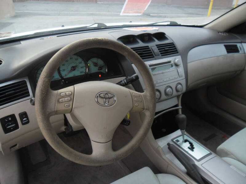 2005 Toyota Camry Solara SE V6