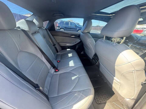 2022 Toyota Avalon Hybrid Limited