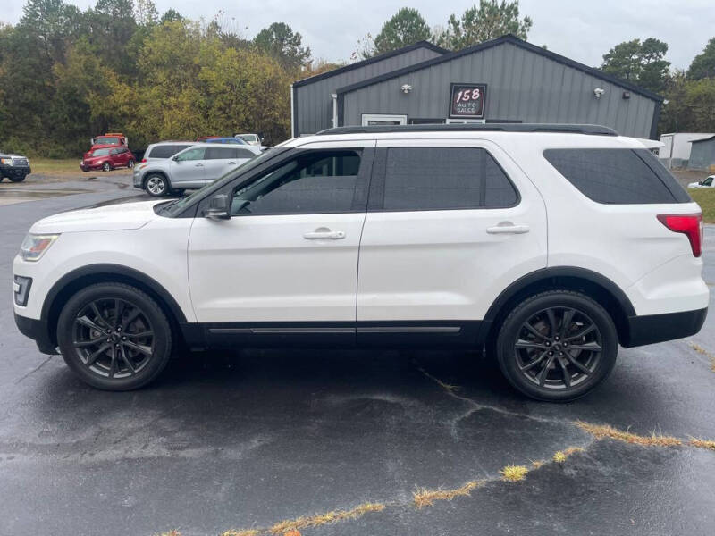 2017 Ford Explorer XLT's photo