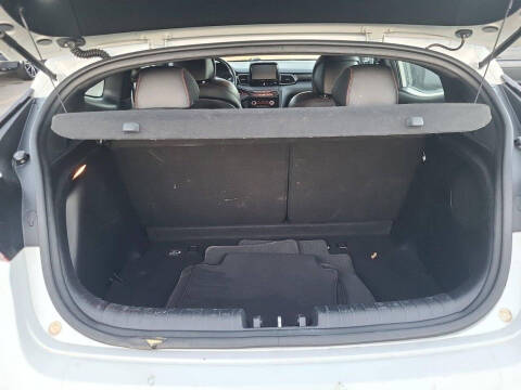 2020 Hyundai Veloster