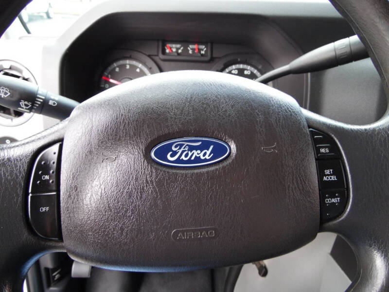 2019 Ford E-350