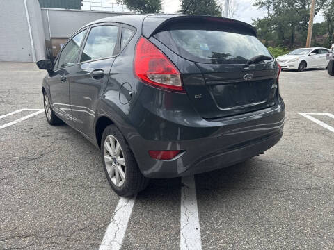 2011 Ford Fiesta SE