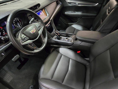 2023 Cadillac XT5 Luxury