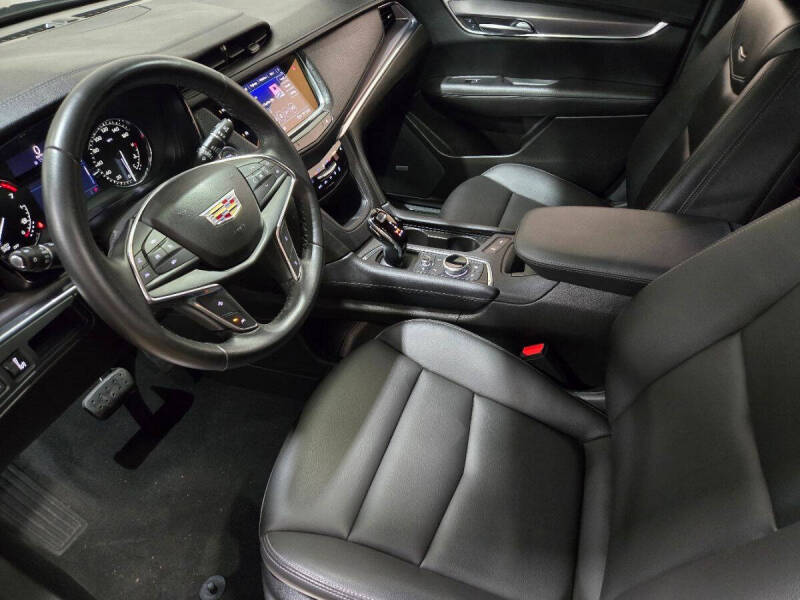 2023 Cadillac XT5 Luxury