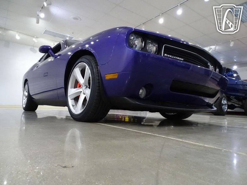 2010 Dodge Challenger SRT8
