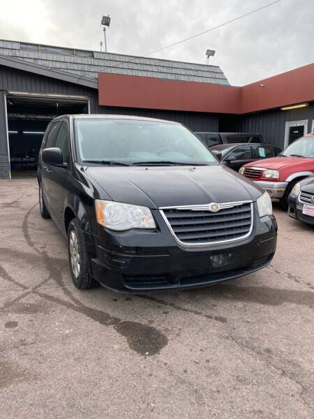 2008 Chrysler Town and Country for sale at Canyon Auto Sales LLC in Sioux City IA