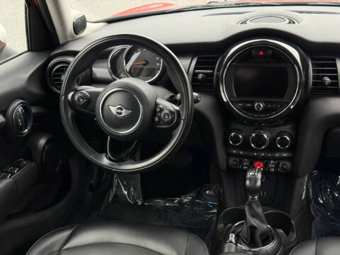 2016 MINI Hardtop 4 Door Cooper