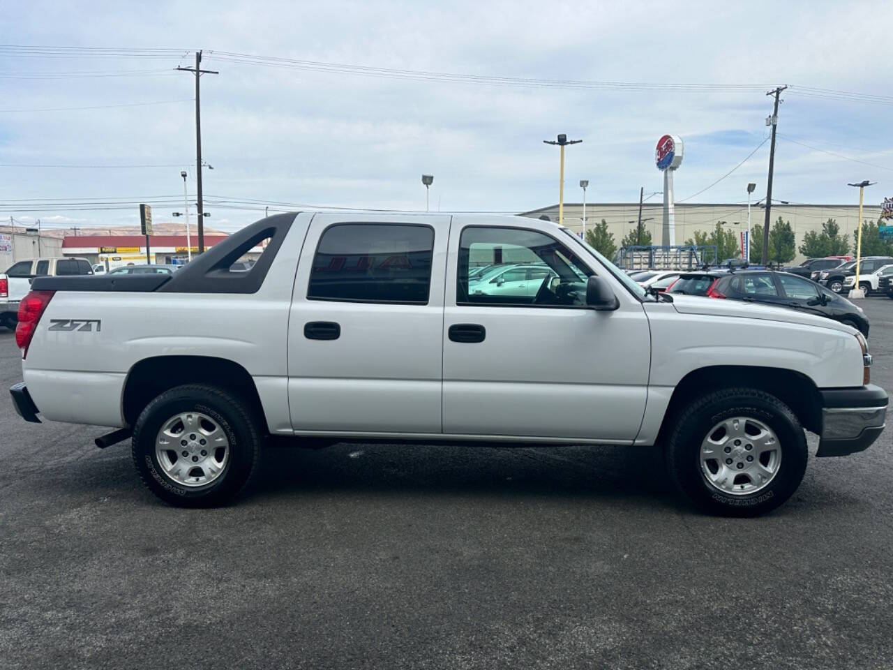 2004 Chevrolet Avalanche for sale at Autostars Motor Group in Yakima, WA