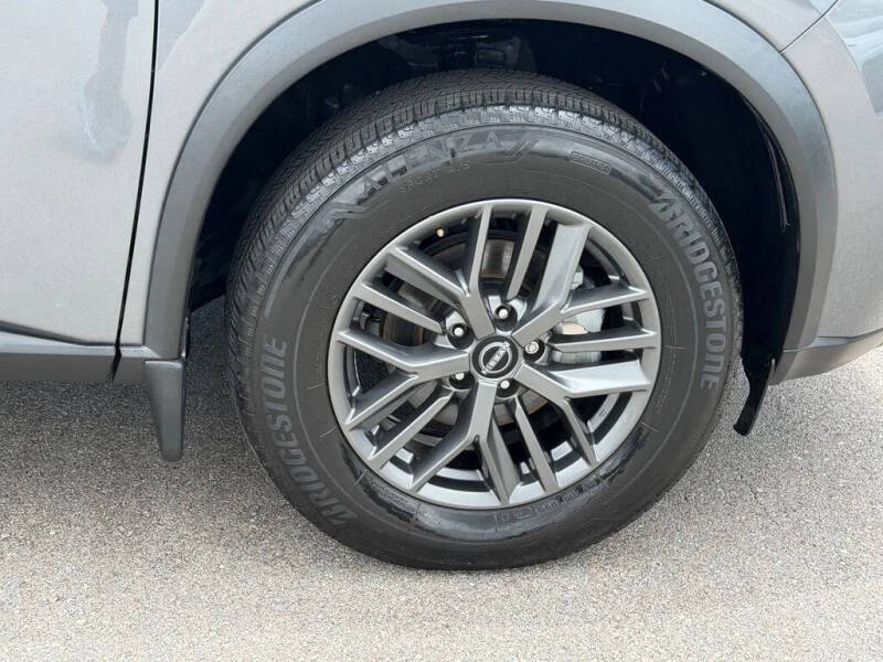 2023 Nissan Rogue S