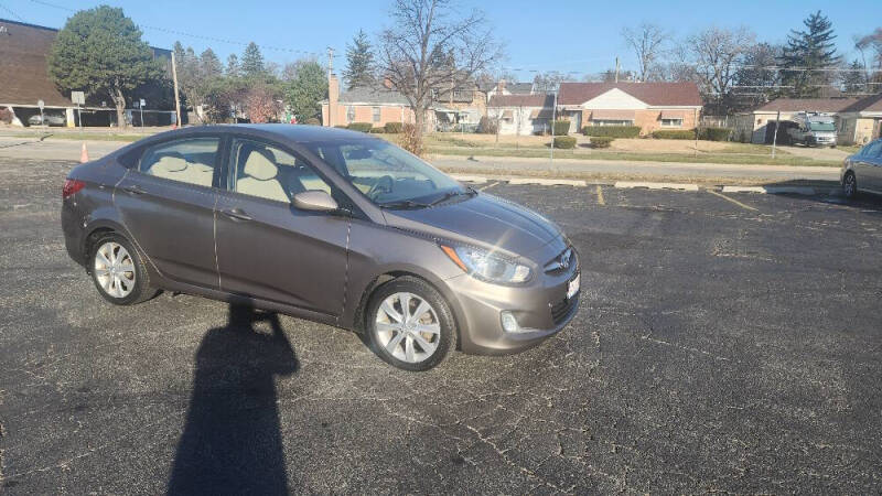 2013 Hyundai Accent GLS photo 7