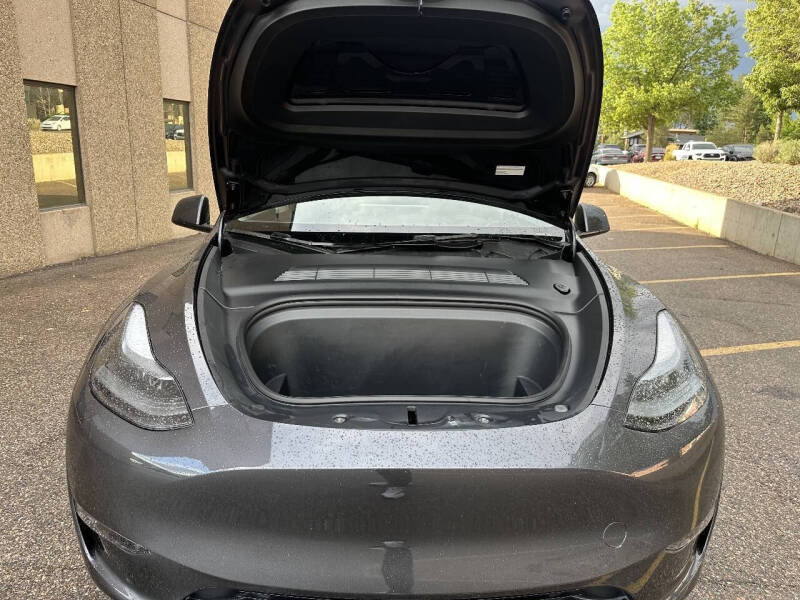 2024 Tesla Model Y Long Range