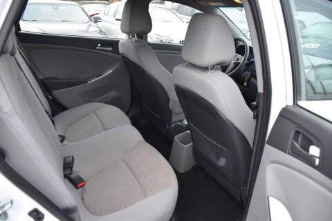 2017 Hyundai Accent SE