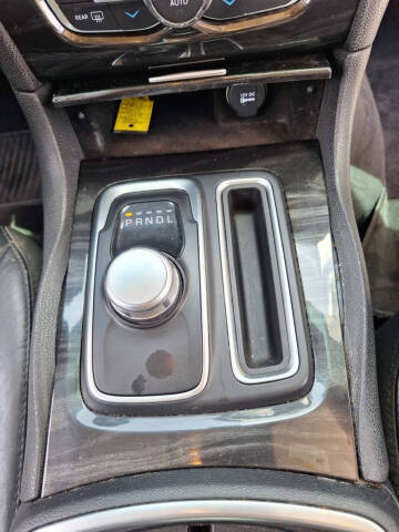 2015 Chrysler 300 Limited
