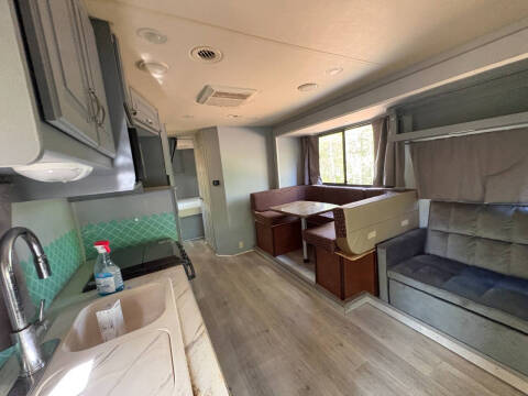2012 Ford E-450 CHASSIS