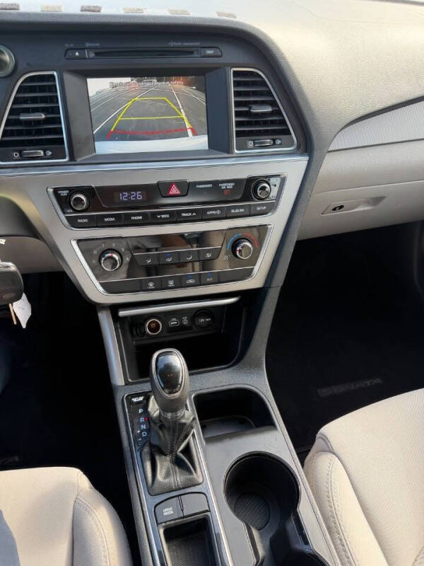 2016 Hyundai Sonata SE