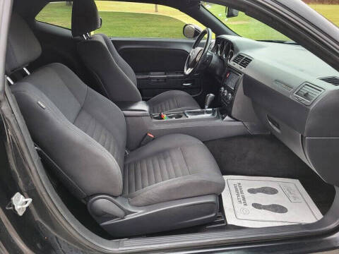 2012 Dodge Challenger SXT