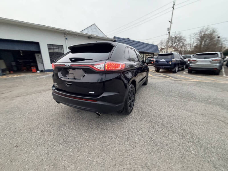 2018 Ford Edge SE