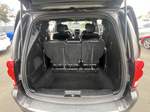 2016 Dodge Grand Caravan R/T