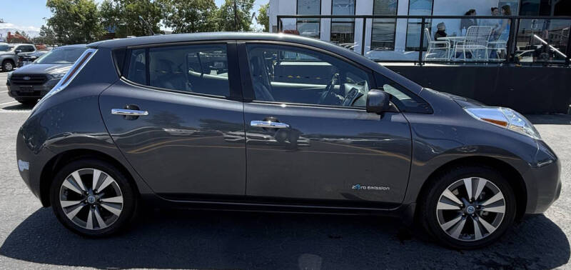 2013 Nissan LEAF S