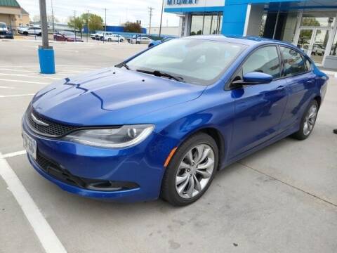 2016 Chrysler 200 for sale at Midway Auto Outlet in Kearney NE