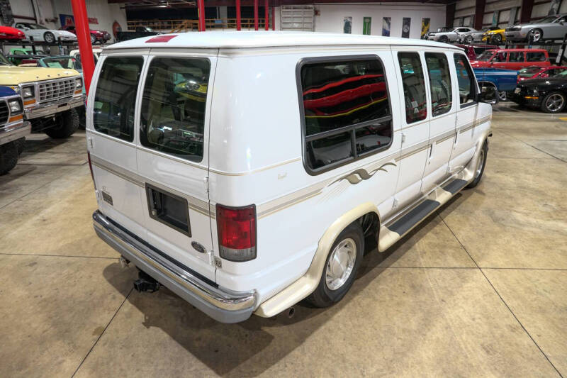 2002 Ford E-Series E-150