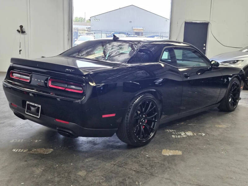 2016 Dodge Challenger SRT Hellcat