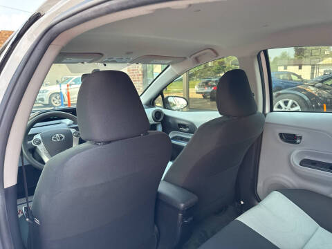 2012 Toyota Prius c Two